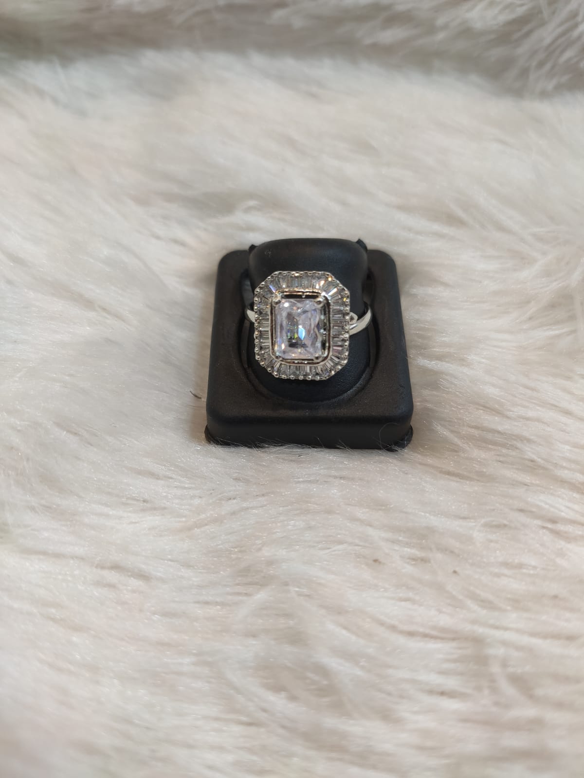 Finger Ring Jewellery